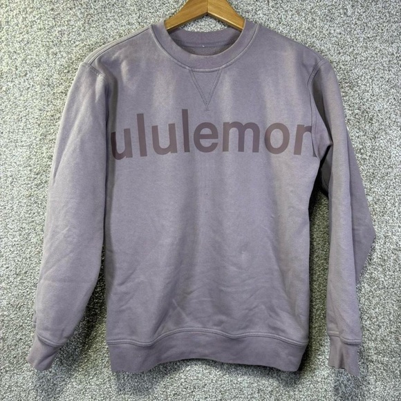 lululemon athletica Tops - Lululemon Sweatshirt Womens Medium Purple Fleece Crewneck Pullover Logo Graphic